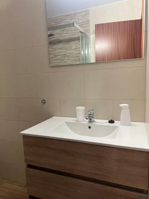 הוילה בטאנסוס Casa Con Terraza En El Casco מראה חיצוני תמונה